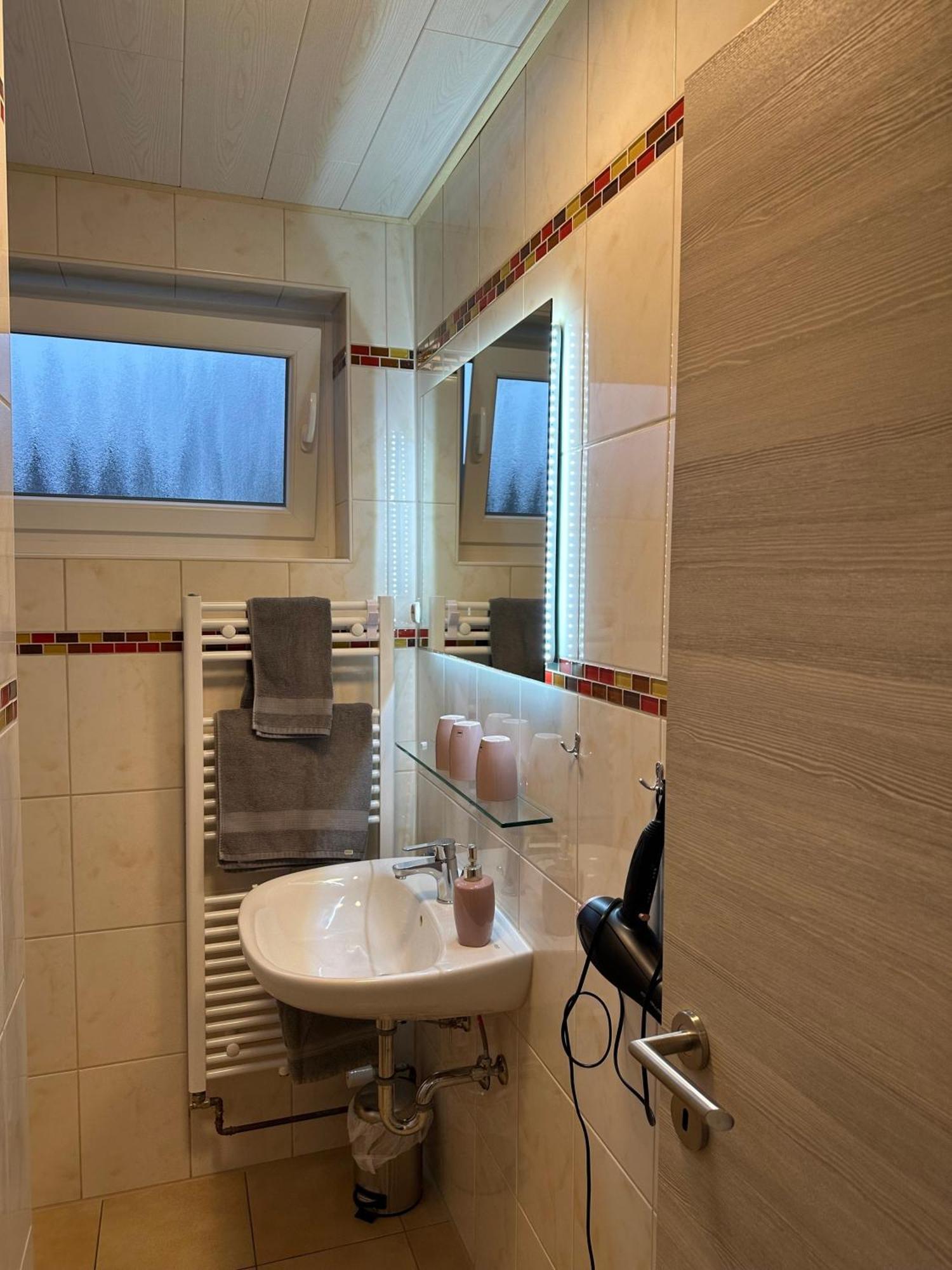 Ferienwohnung Haus Boje "Knurrhahn" Neuharlingersiel Extérieur photo